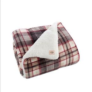 ‼️ UGG Sherpa Throw/Blanket Winter Plaid